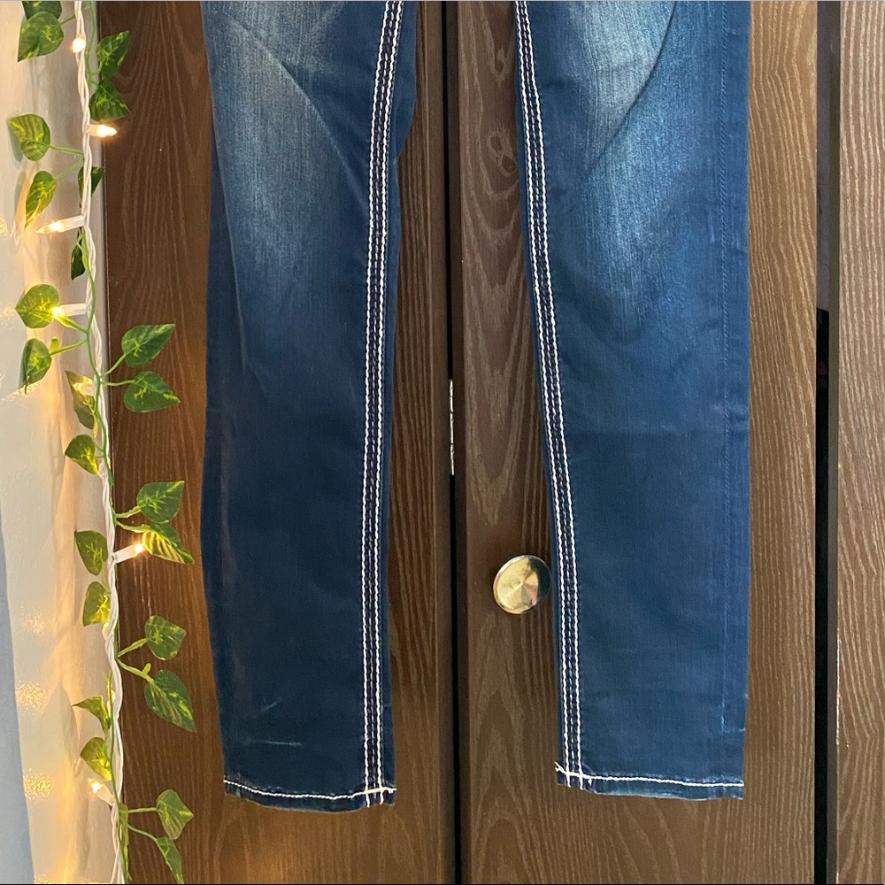 Rock Revival Jeans - Picture 8 of 9